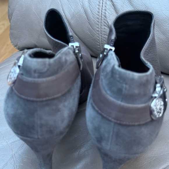 Vince Camuto Grey Ankle Booties - Picture 3 of 3